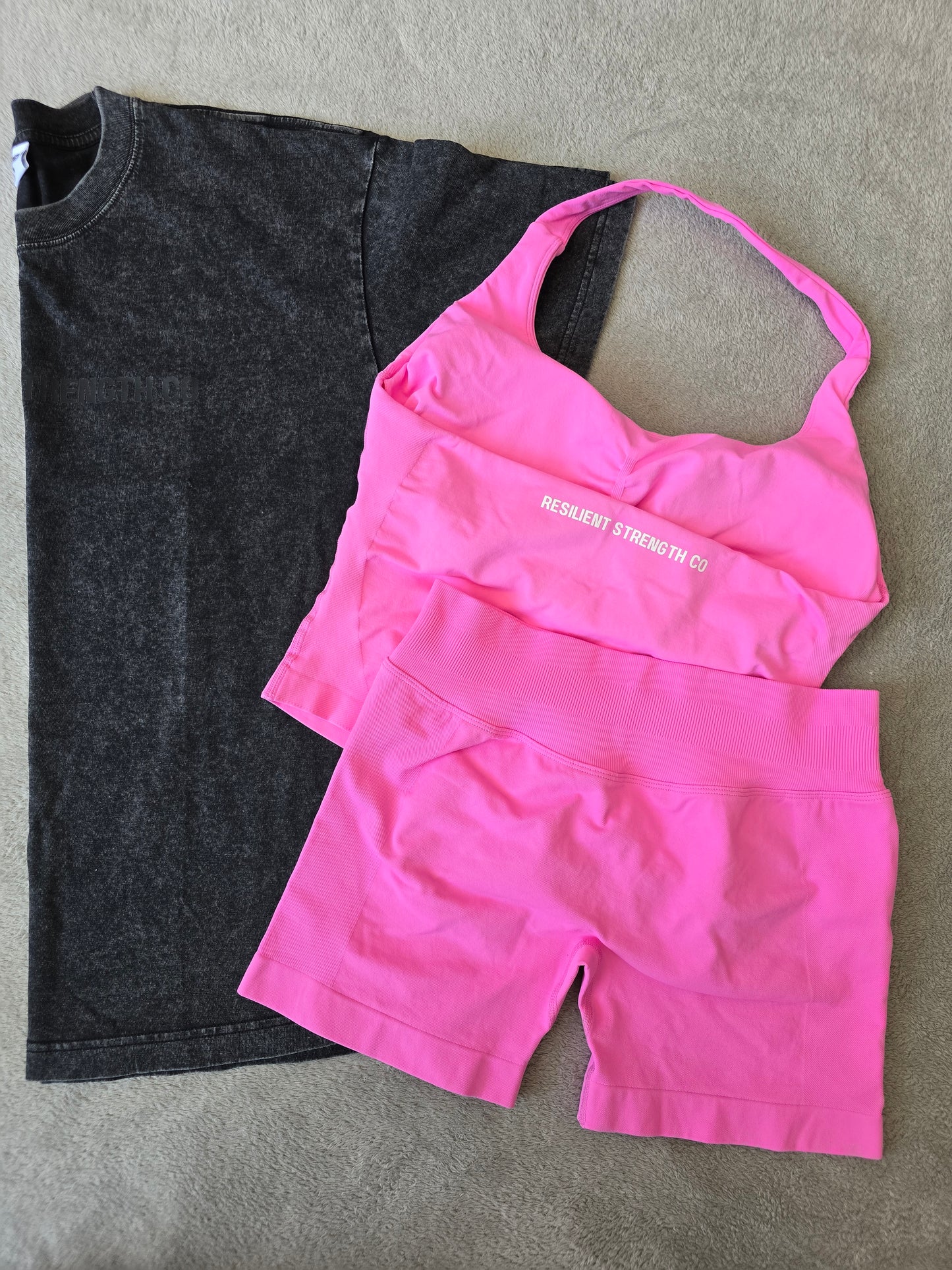 Contour Shorts - Hot Pink