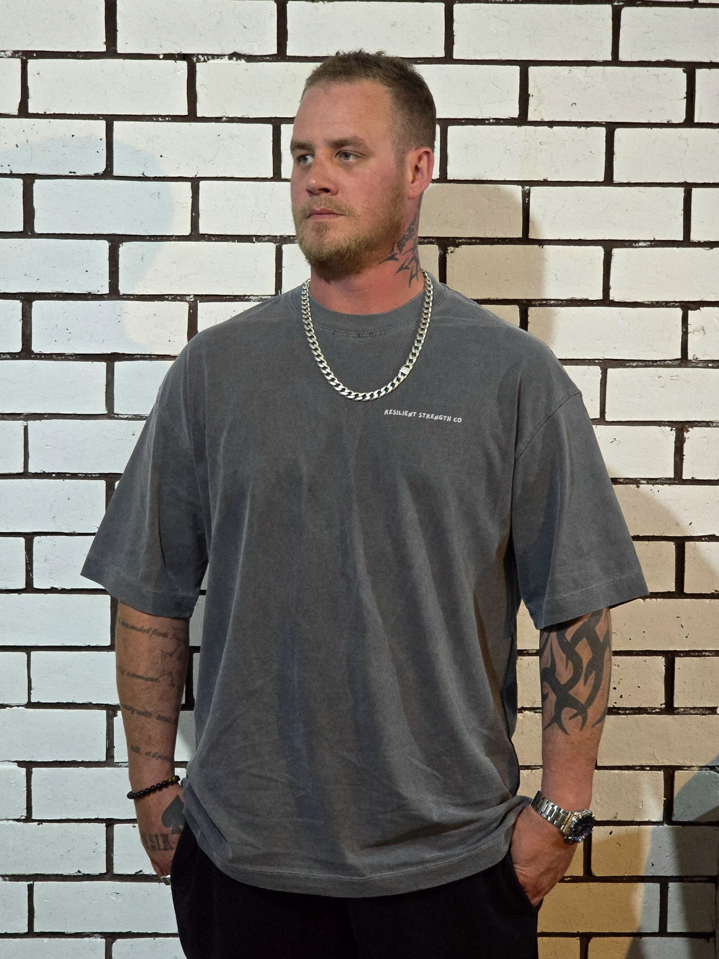 Griffin Tee
