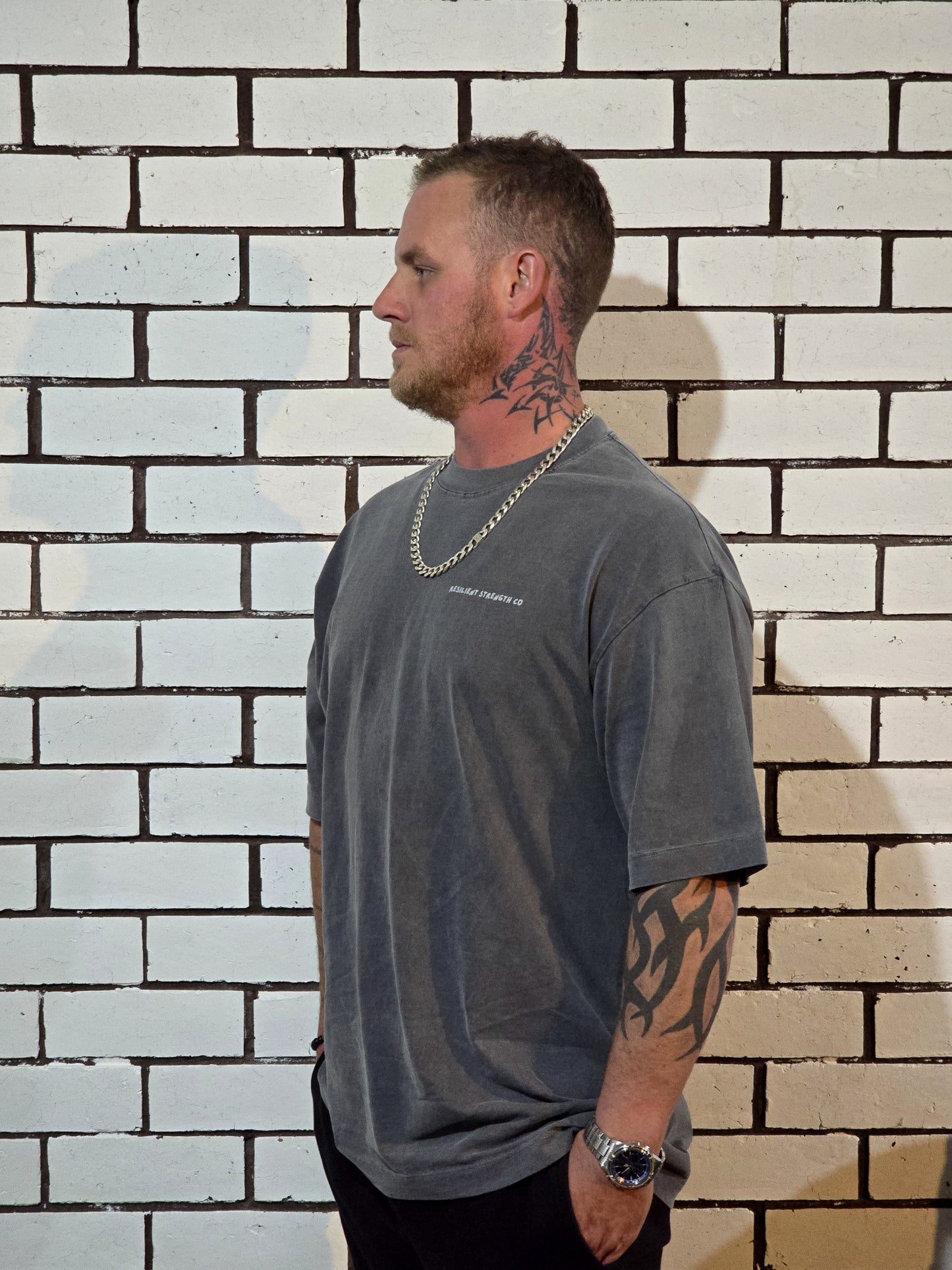 Griffin Tee